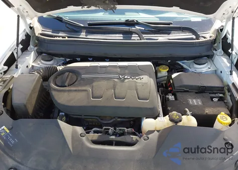 2019 Jeep Cherokee Limited 4X4 from USA, damaged, VIN 1C4PJMDX2KD383641